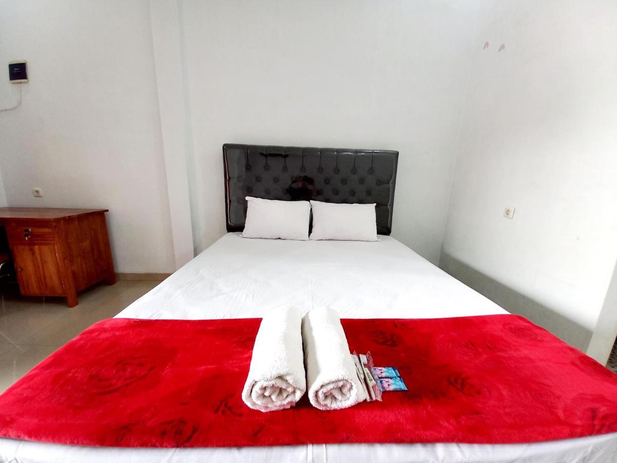 Harmony House Syariah Near Alun Alun Pati Mitra Reddoorz Ξενοδοχείο Εξωτερικό φωτογραφία
