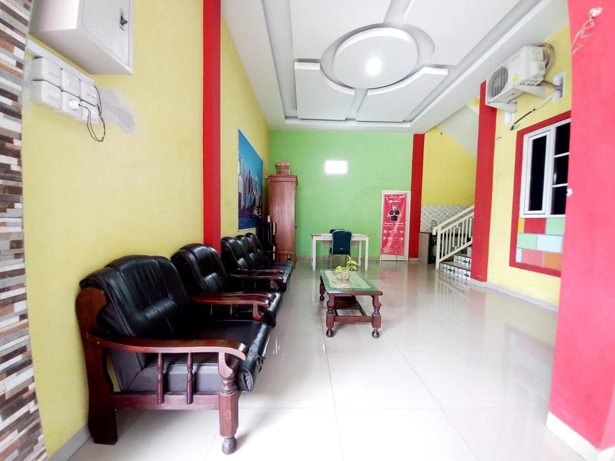 Harmony House Syariah Near Alun Alun Pati Mitra Reddoorz Ξενοδοχείο Εξωτερικό φωτογραφία