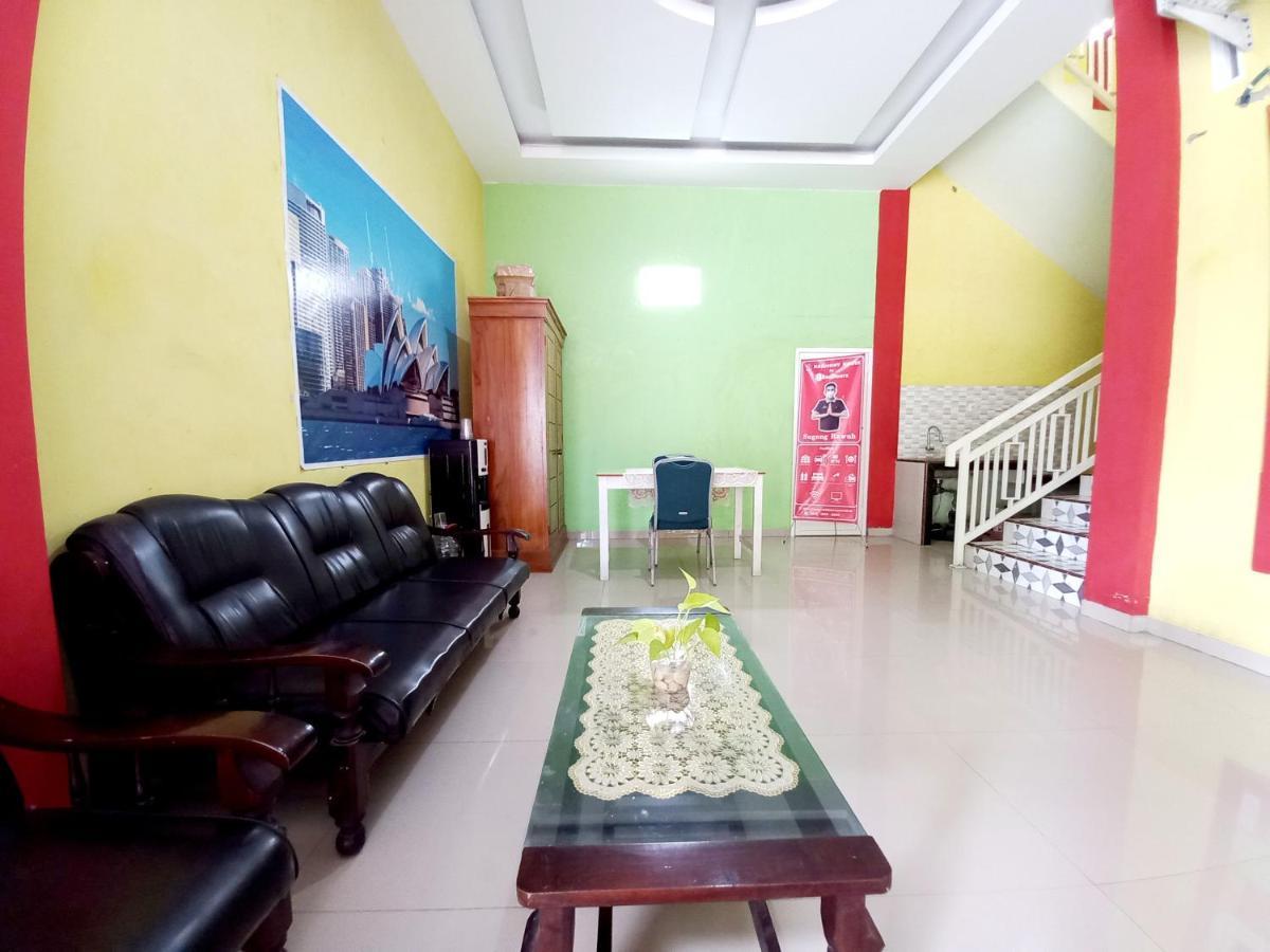 Harmony House Syariah Near Alun Alun Pati Mitra Reddoorz Ξενοδοχείο Εξωτερικό φωτογραφία