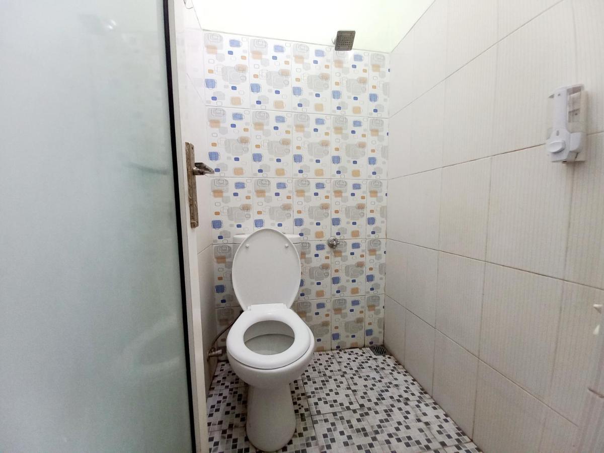 Harmony House Syariah Near Alun Alun Pati Mitra Reddoorz Ξενοδοχείο Εξωτερικό φωτογραφία